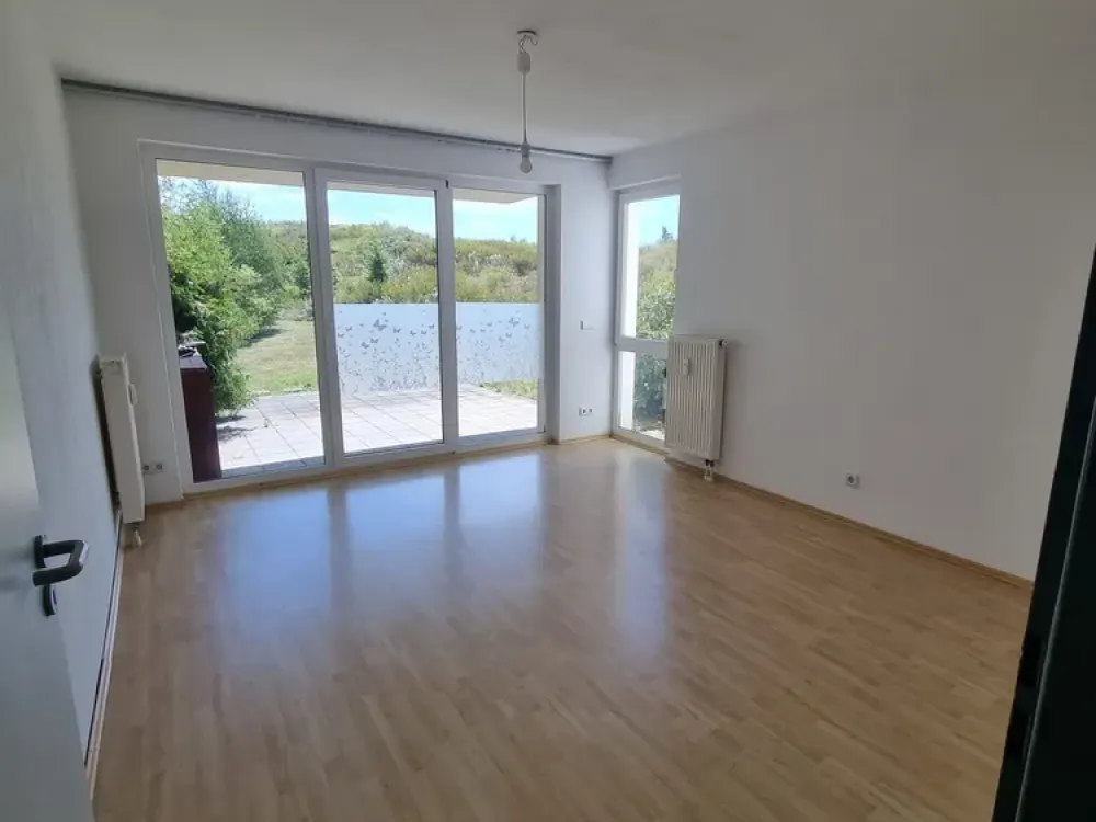 Schöne 2-Zimmer Maisonettewohnung EG/Souterrain