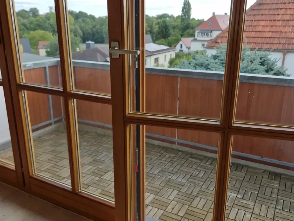 großzügige Einraumwohnung mit Balkon sucht nette Mieter