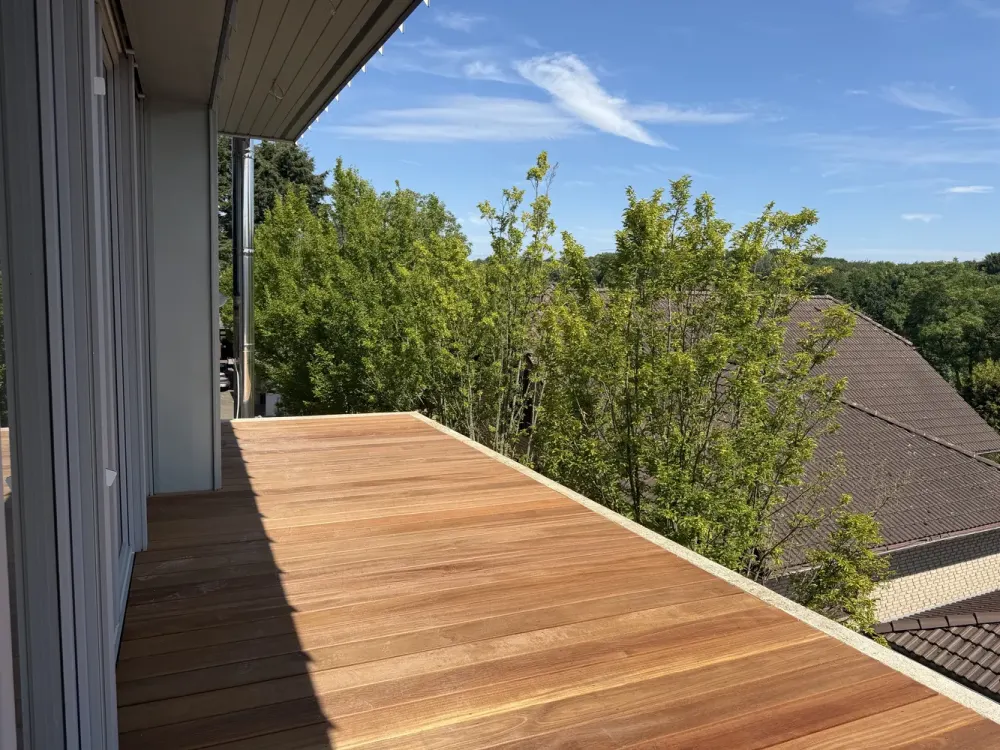 Comfortable New-Build First Occupancy with Large South-Facing Balcony in Quiet Location of Leverkusen-Quettingen