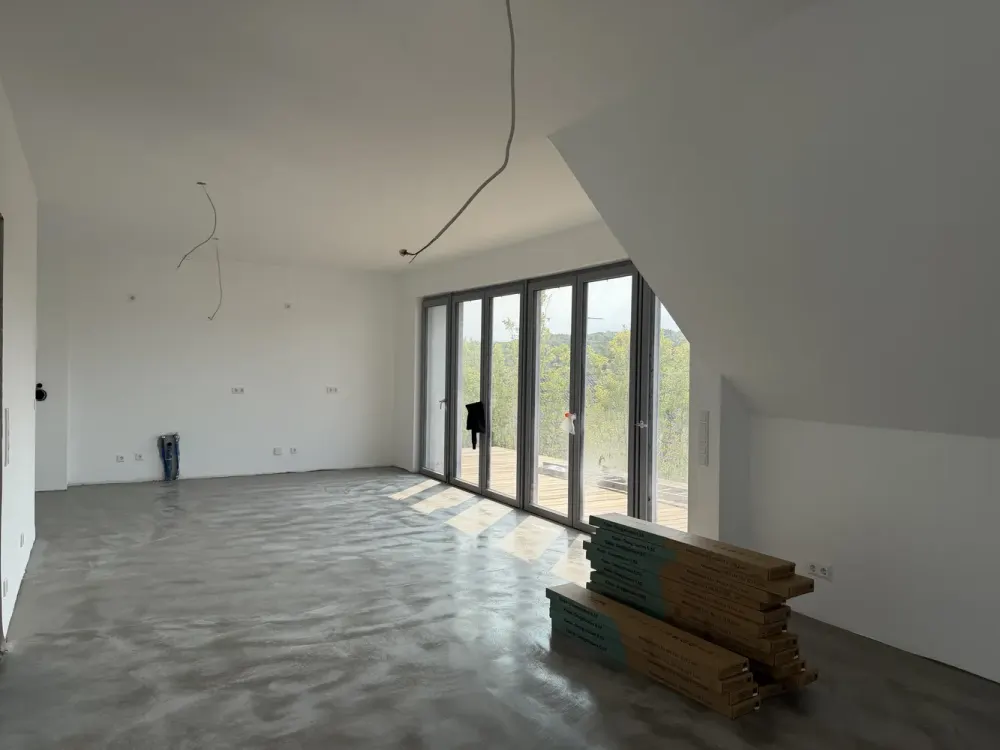 Comfortable New-Build First Occupancy with Large South-Facing Balcony in Quiet Location of Leverkusen-Quettingen