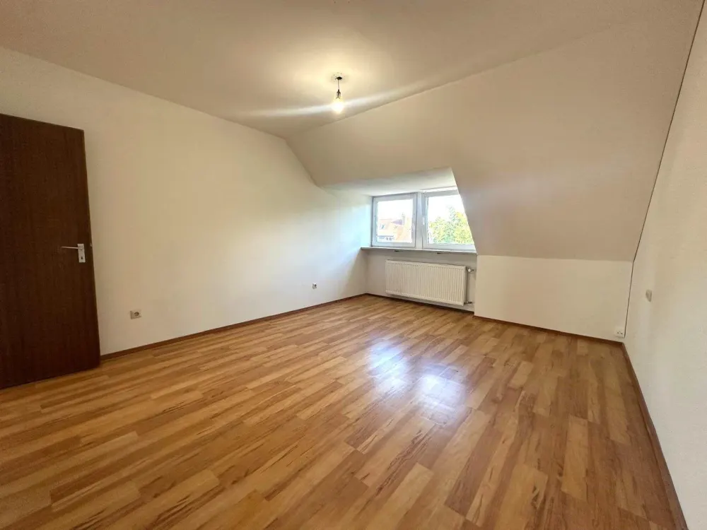 3,5 Zimmer I Sofort Verfügbar I EBK I Balkon I 2 Bäder