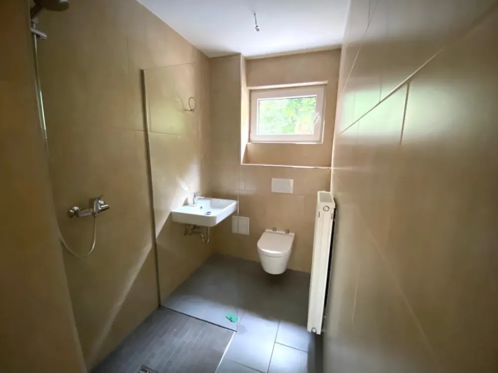 3ZKB saniert mit Balkon & Küche in Bous