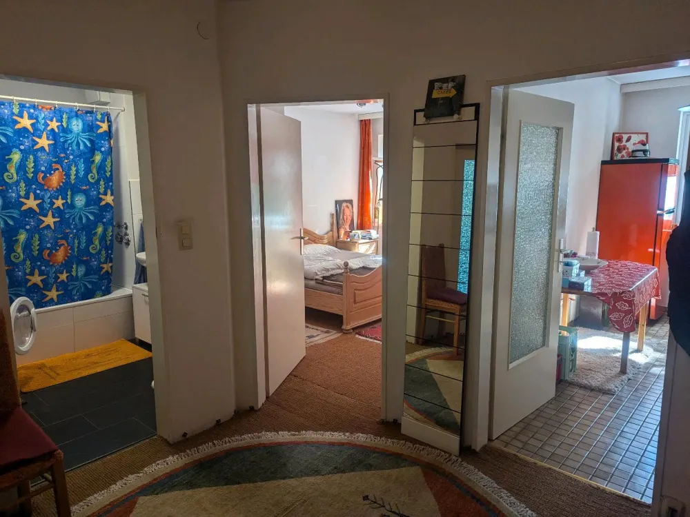 1-2 Zimmer zur Untermiete in 3-Zimmer Genossenschaftswohnung