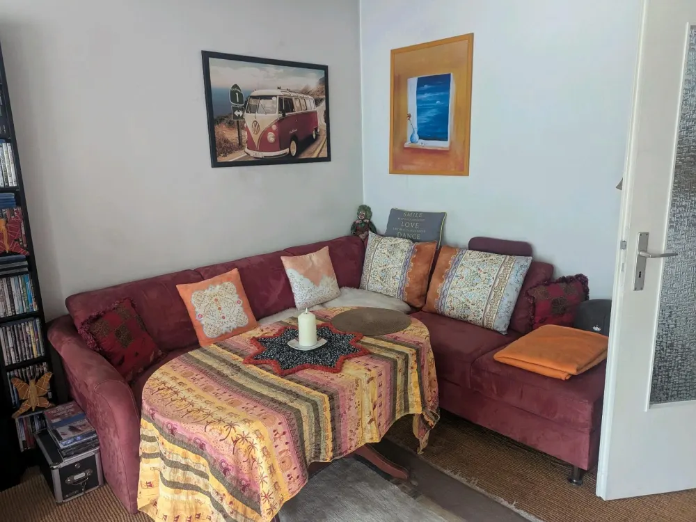 1-2 Zimmer zur Untermiete in 3-Zimmer Genossenschaftswohnung