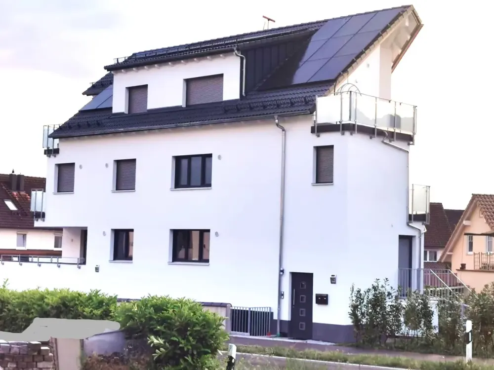SEENAH WOHNEN - WOHNUNG AUF ZWEI EBENEN MIT GARTENANTEIL