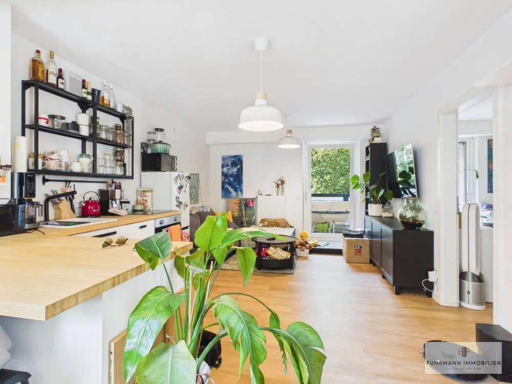 Modern wohnen: Helle 2-Zimmer-Wohnung mit Balkon und zwei direkten Balkonzugängen
