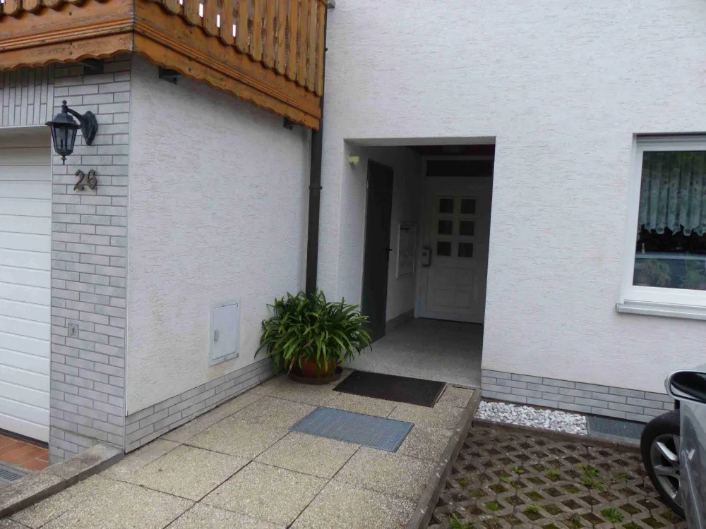 Souterrain-Wohnung für Wochenendheimfahrer