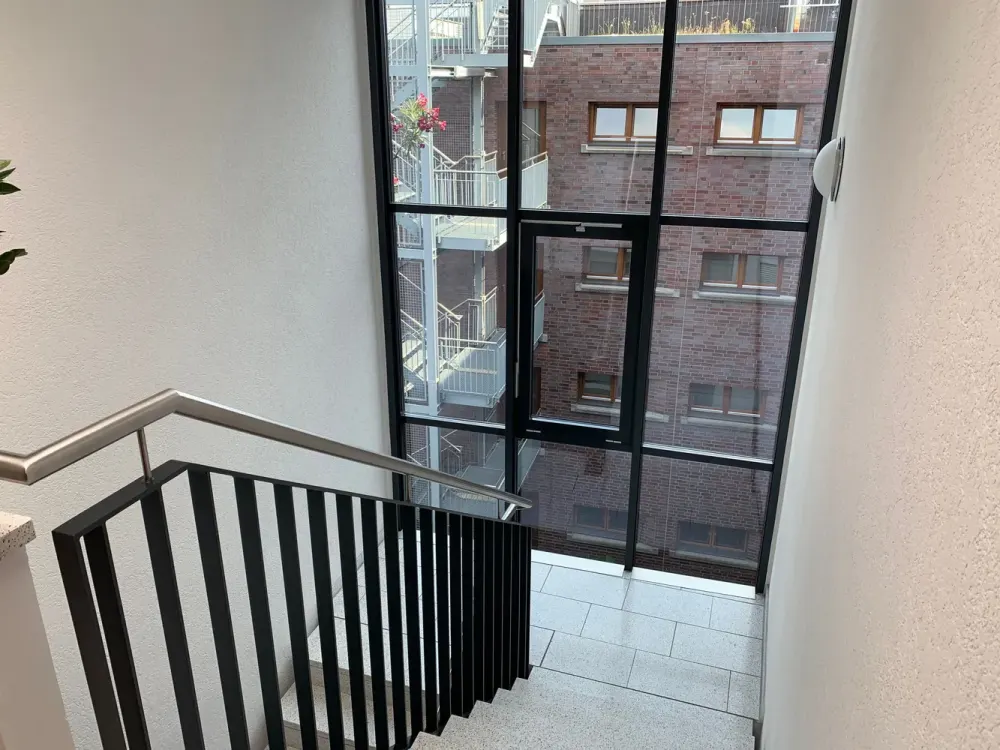 Top-Lage in Rodenkirchen - moderne, offene 2-Zimmer Wohnung in zentraler Lage