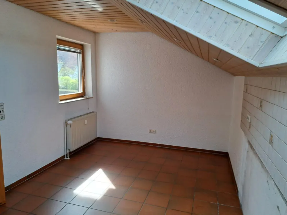 Wohnung in Gersheim im ersten OG 110 qm