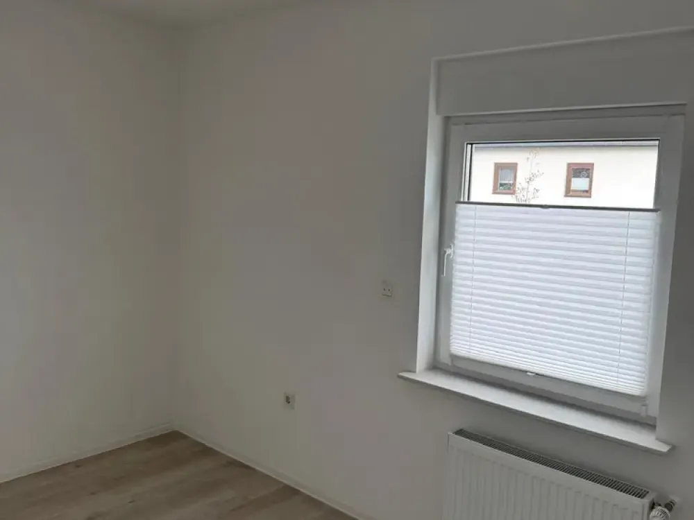 3-Zimmer-Wohnung mit großer Dachterrasse in 41462 Neuss