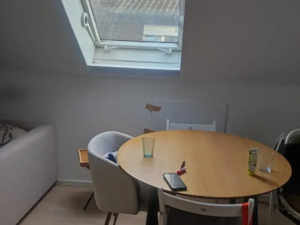 Mit Blick ins Grüne - gepflegte, ruhige und sonnige 2-Zimmer-Wohnung in bester Wohnlage