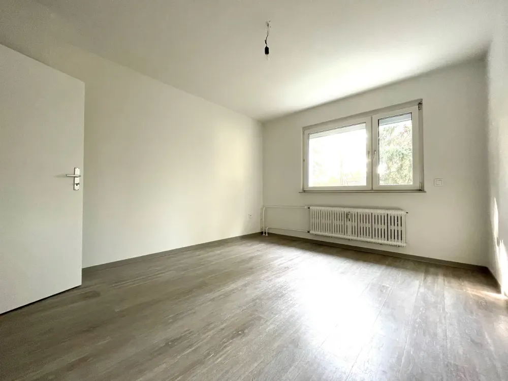 Frisch renovierte 2-Zimmer Wohnung in Do-Rahm