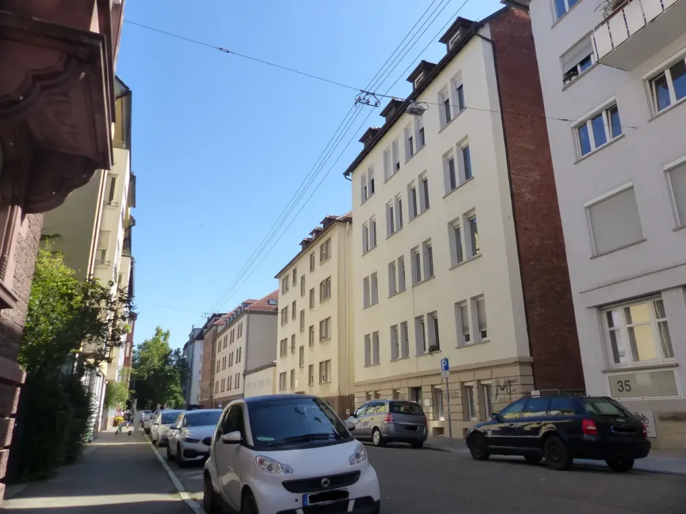 TOP-sanierte Stadtwohnung. Balkon, EBK, Duschbad