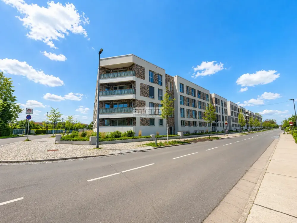 antaris Immobilien GmbH **Moderne 4-Raum-Wohnung mit Terrasse und zwei Bädern**
