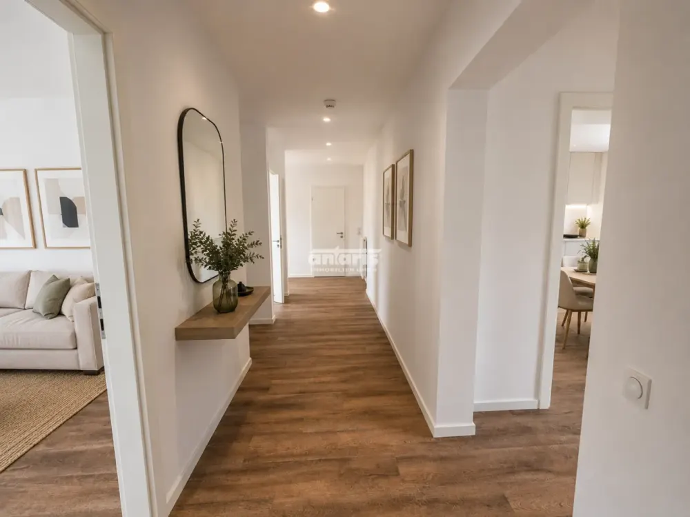 antaris Immobilien GmbH **Moderne 4-Raum-Wohnung mit Terrasse und zwei Bädern**