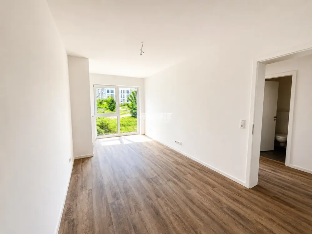 antaris Immobilien GmbH **Moderne 4-Raum-Wohnung mit Terrasse und zwei Bädern**