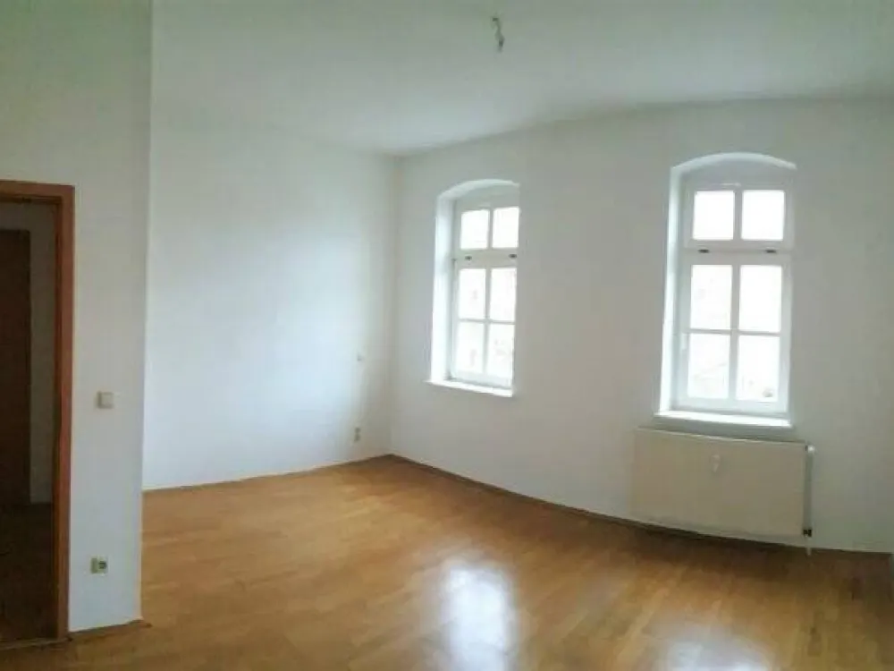 Ideal allein oder zu zweit - ruhig gelegene WG-geeignete Wohnung