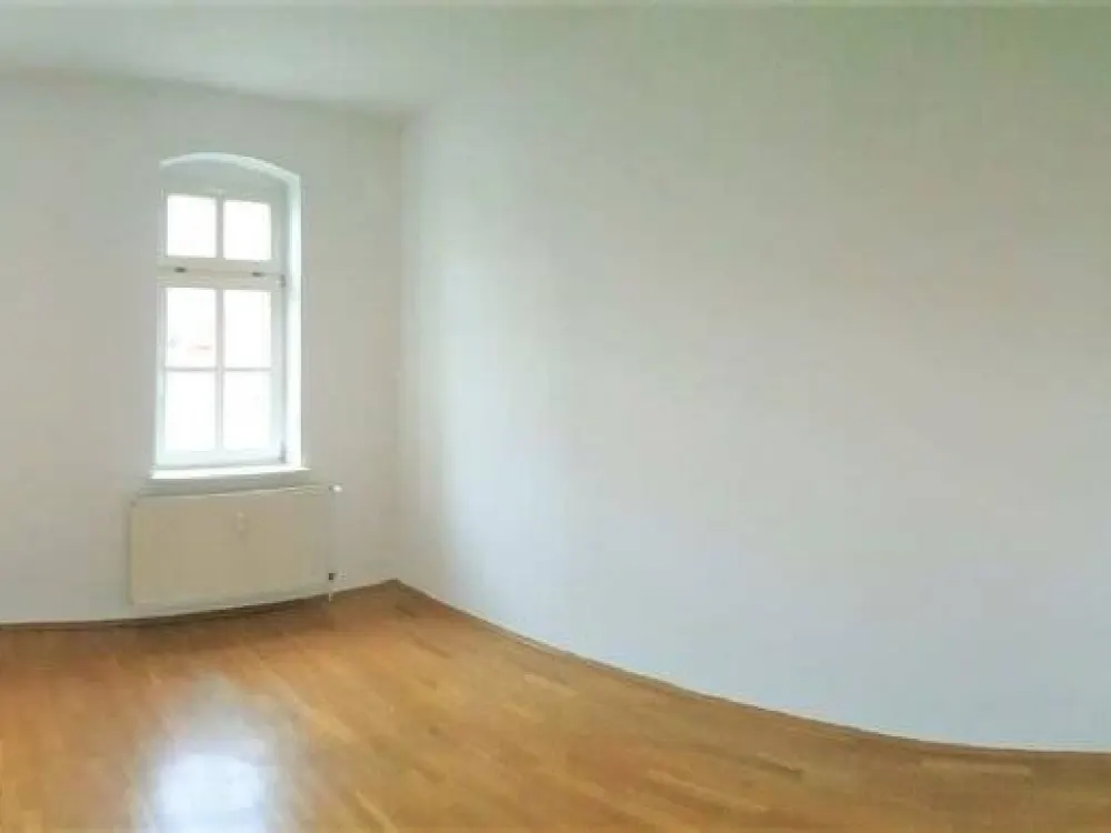 Ideal allein oder zu zweit - ruhig gelegene WG-geeignete Wohnung