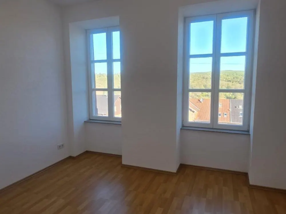 Große 4 ZKB Wohnung mit Balkon inkl. Garage