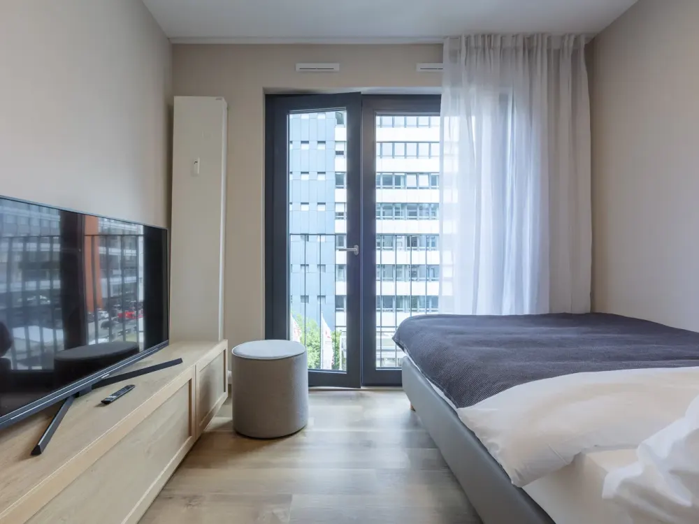 Möbliertes Studio Standard mit exklusiven Annehmlichkeiten: Dachterrasse, Fitnessstudio & mehr