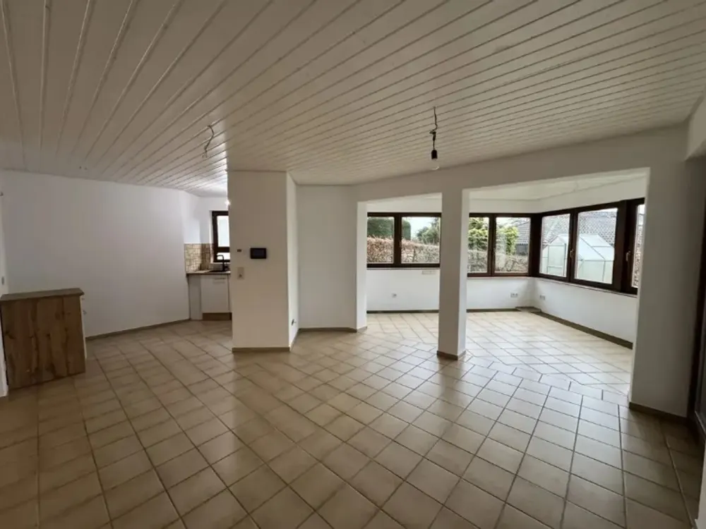 Helle 3-Zimmer-Wohnung mit 96 m², Terrasse und Sauna in Plochingen