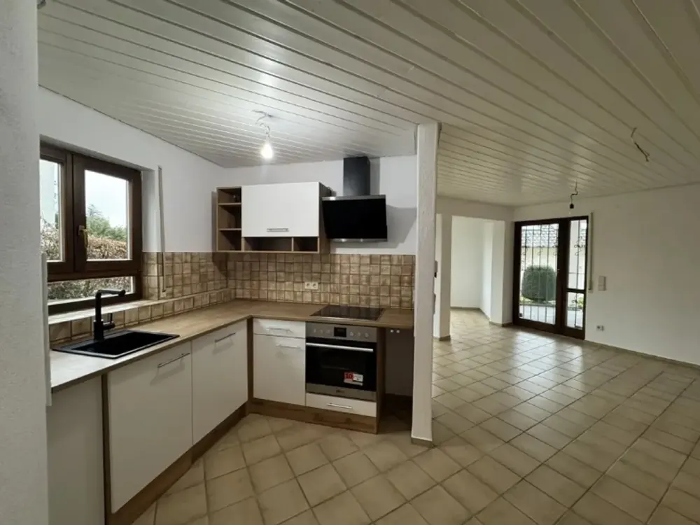 Helle 3-Zimmer-Wohnung mit 96 m², Terrasse und Sauna in Plochingen