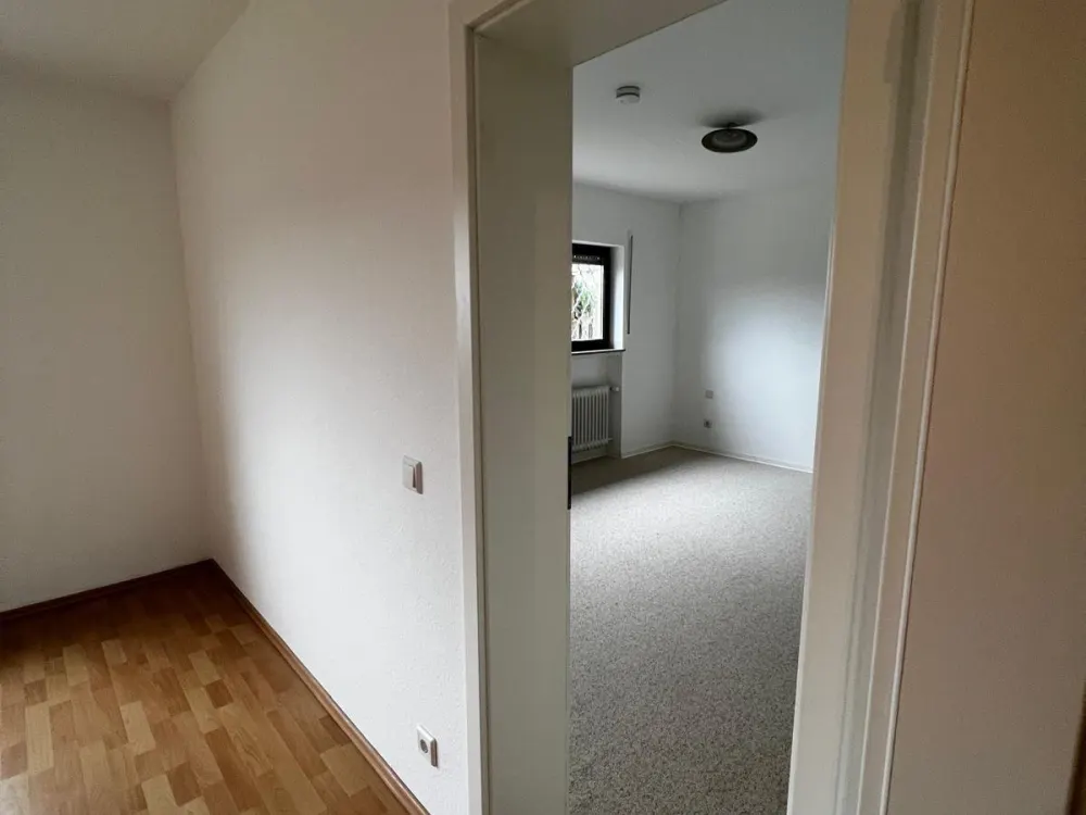 Schöne 2 Zimmer Wohnung mit Garten!!