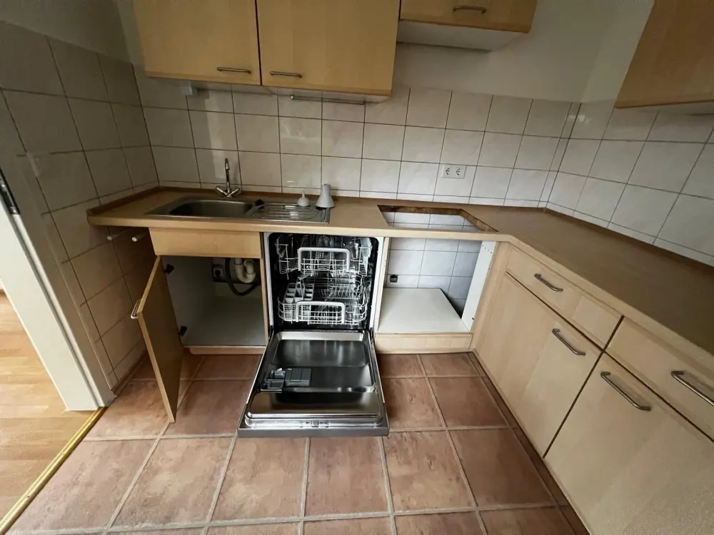 Schöne 2 Zimmer Wohnung mit Garten!!