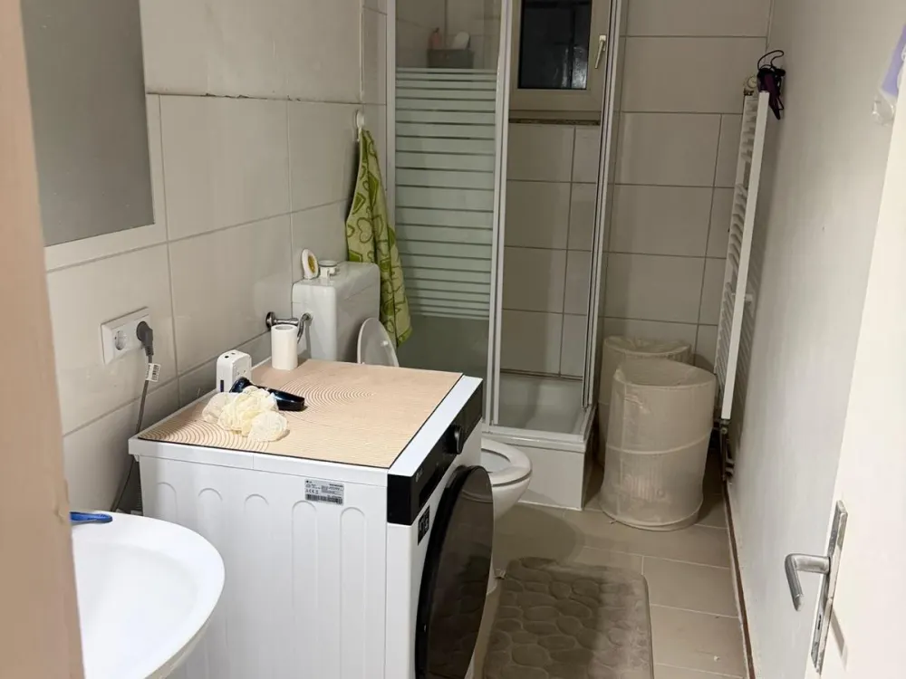 3 Zimmerwohnung, Balkon, Einbauküche