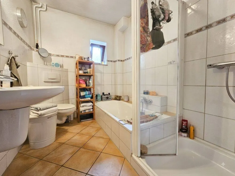 Großzügige 5-Zimmer Erdgeschoss-Wohnung in ruhiger Lage
