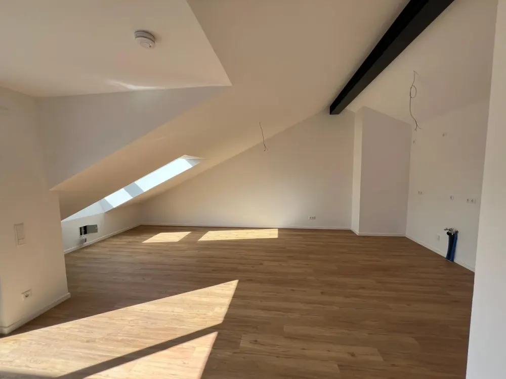 barrierefreie 3 Zimmer DG Wohnung in Pulheim-Stommeln *Video* WE6