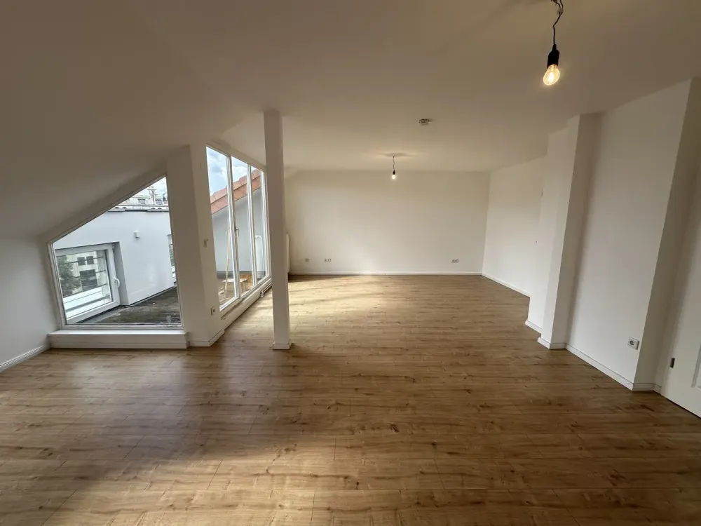 NEW | 2-Room Apartment with Roof Terrace in Kreuzberg / at U-Bhf. Görlitzer Bahnhof (U1)