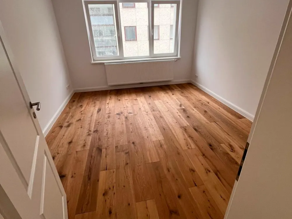 Exklusiv kernsanierte 3-Zimmer Wohnung zu vermieten