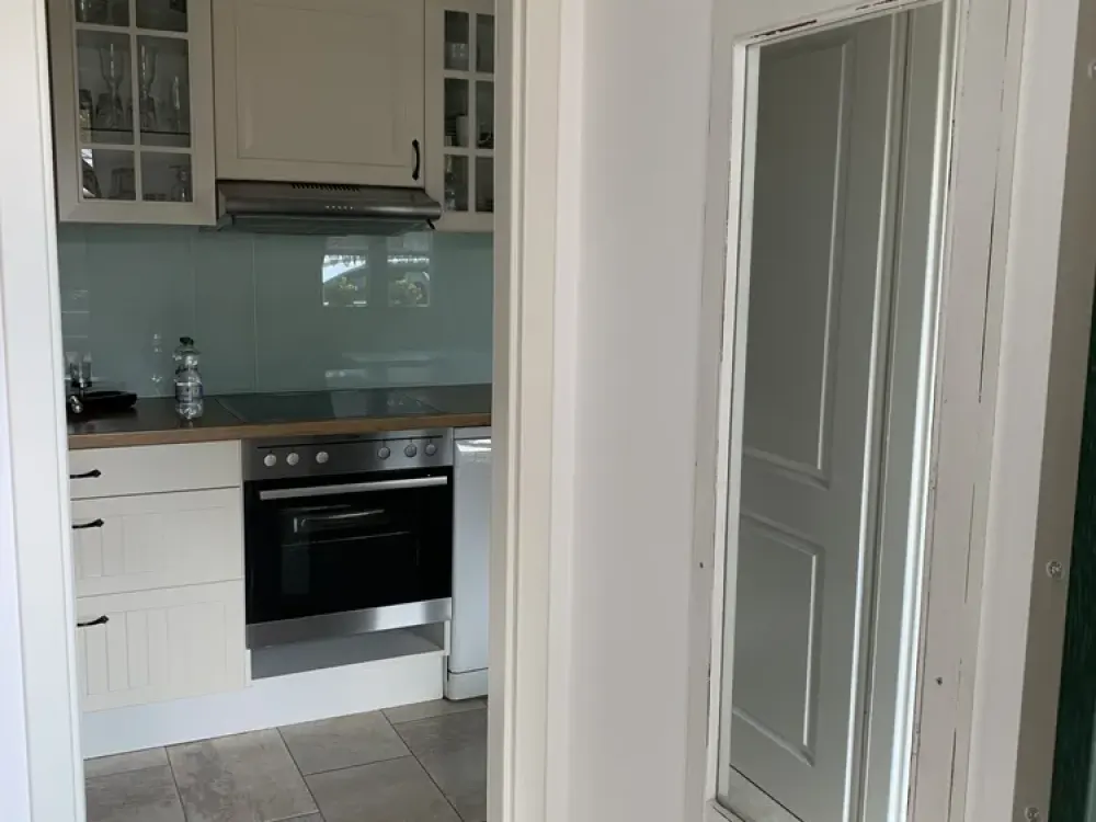 Exklusive, hochwertig möblierte Wohnung im Grünen