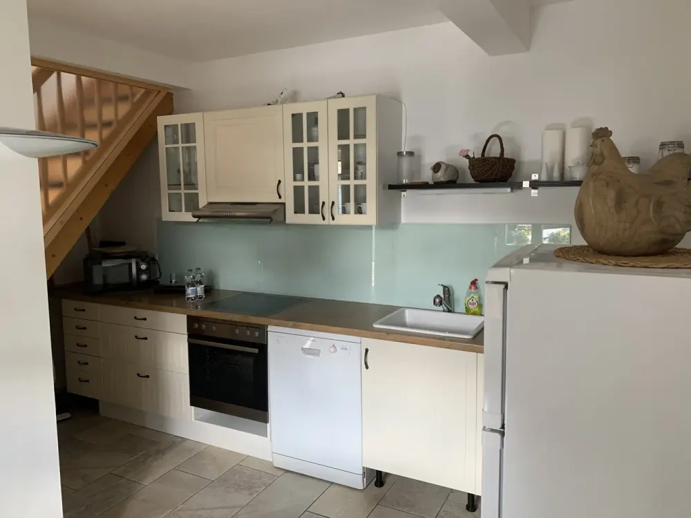 Exklusive, hochwertig möblierte Wohnung im Grünen