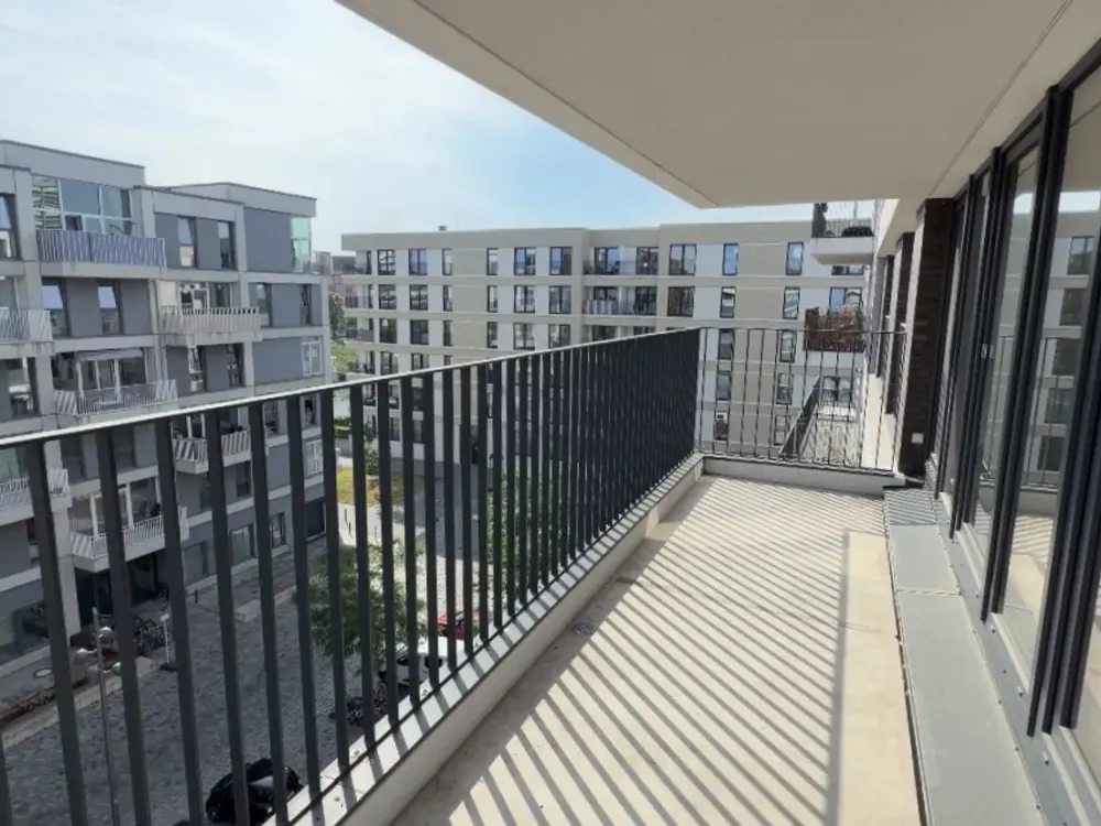 Moderne 3-Zimmerwohnung mit zwei Balkonen und Einbauküche