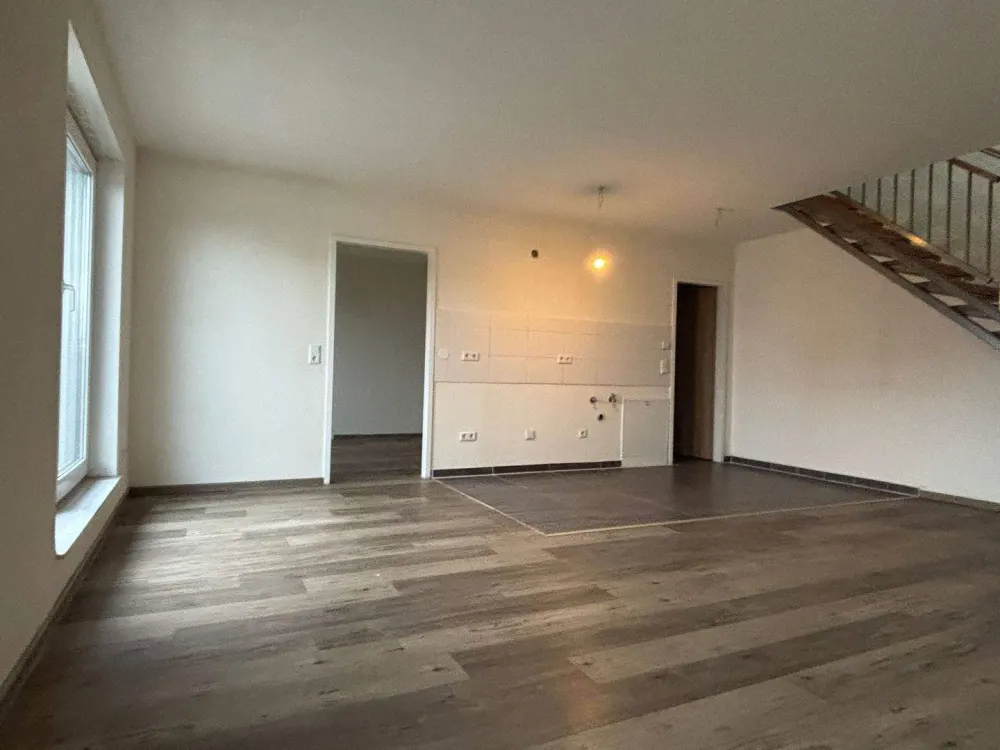 Grosszügige 3-4-Zimmer-Wohnung mit Balkon in Köln