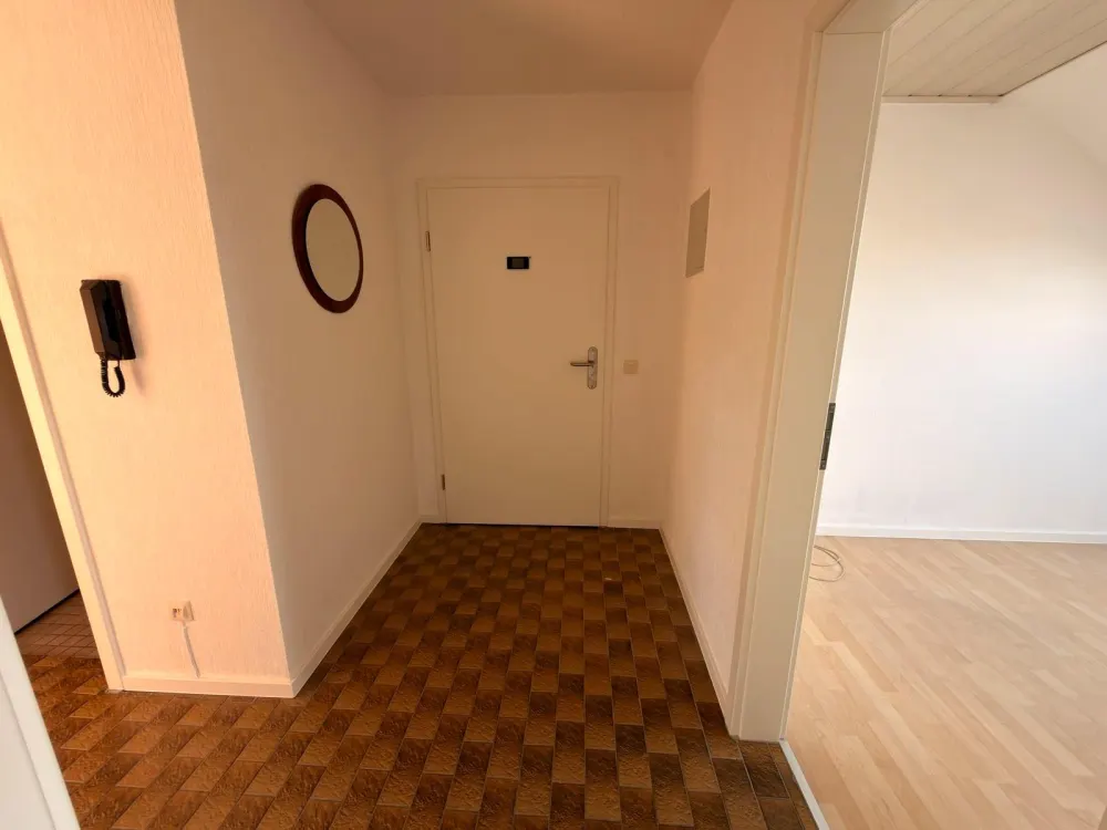 Helle 2-Zimmer-Dachgeschosswohnung in Neureut