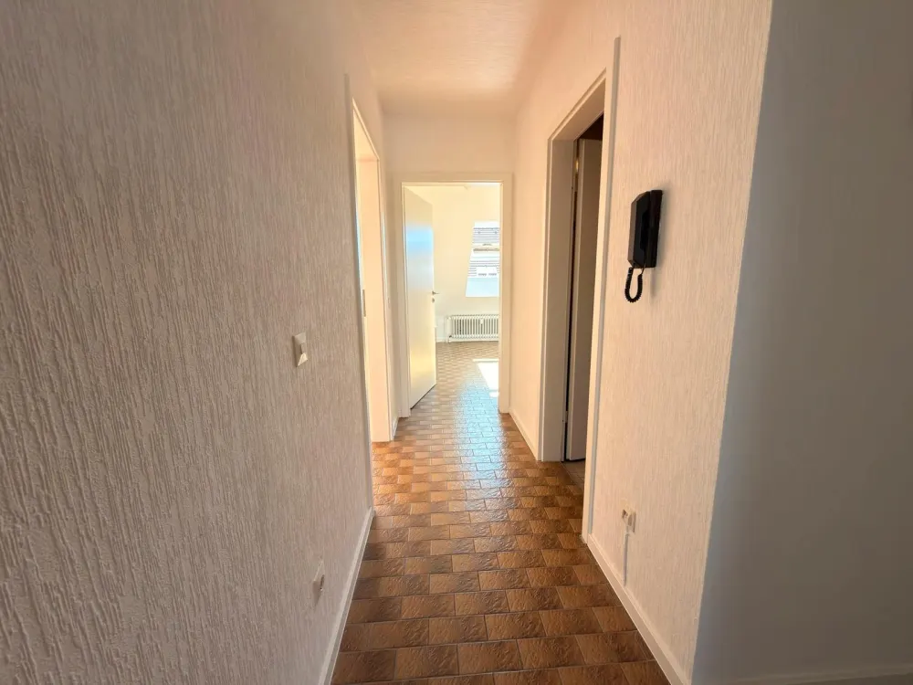 Helle 2-Zimmer-Dachgeschosswohnung in Neureut