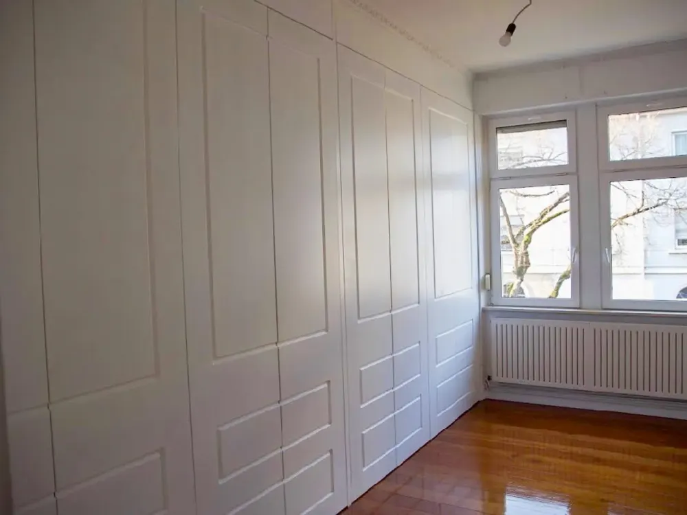 Wunderschöne Altbauwohnung mit Stuckelementen in top Lage; Küche inkludiert.