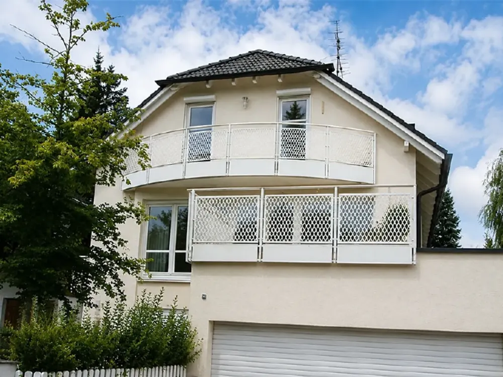 Munich-Waldperlach | Modern 3-Room Penthouse Apartment in a Quiet Location