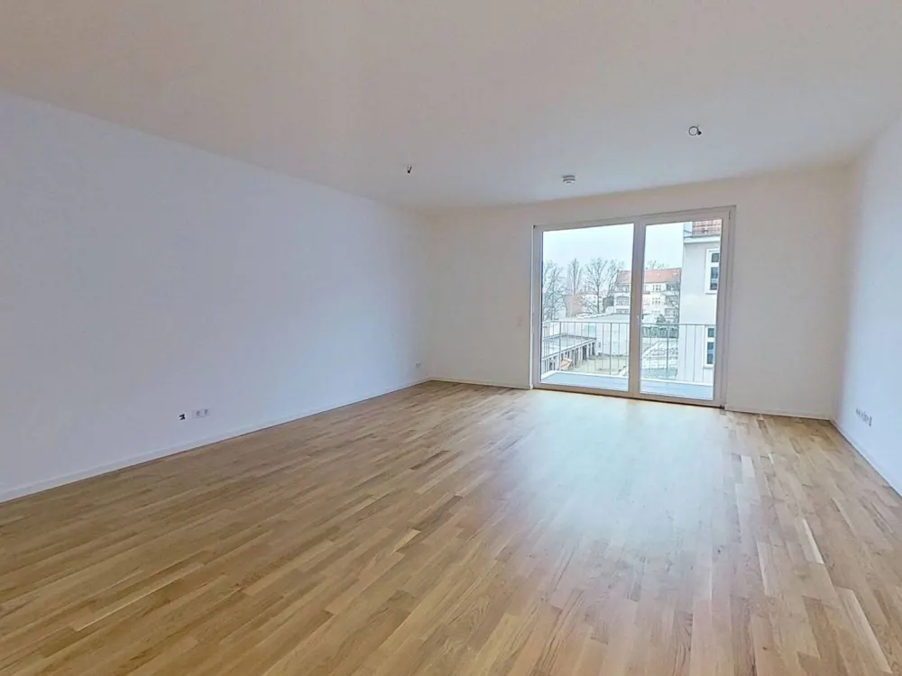 Darf's ein bisschen mehr sein? 3 Zimmer mit EBK, zwei Balkonen, Gäste-WC u.v.m. in Neukölln zum Zweitbezug!