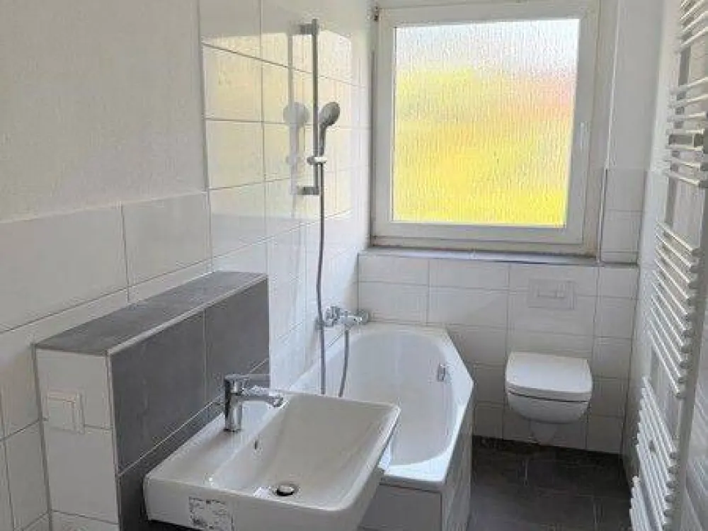 Ruhige Oase mitten in der Stadt - mit Balkon zum grünen Innenhof