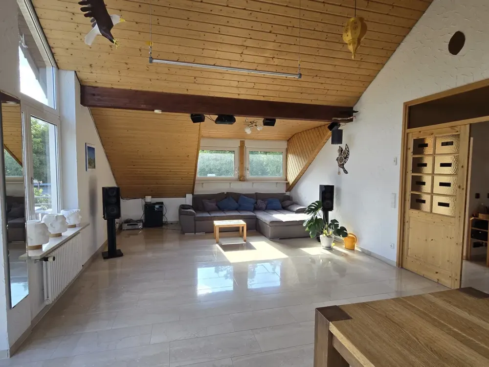 Wunderschöne 3-Zimmerwohnung mit Balkon und Terrasse