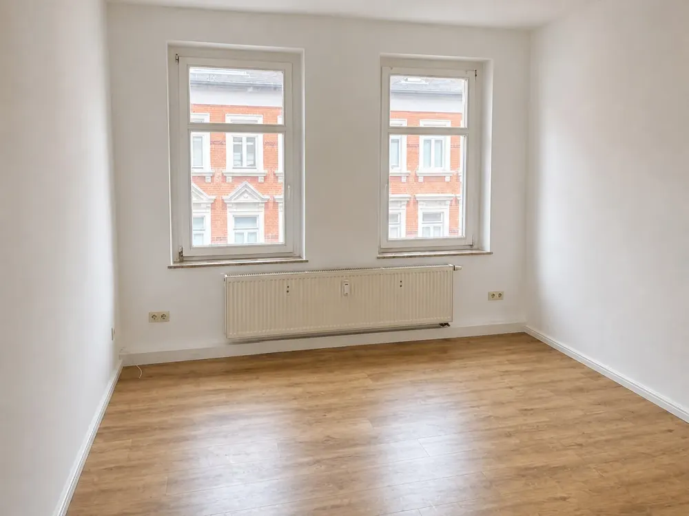Bright Renovated 3-Room Apartment in Leipzigerstr.