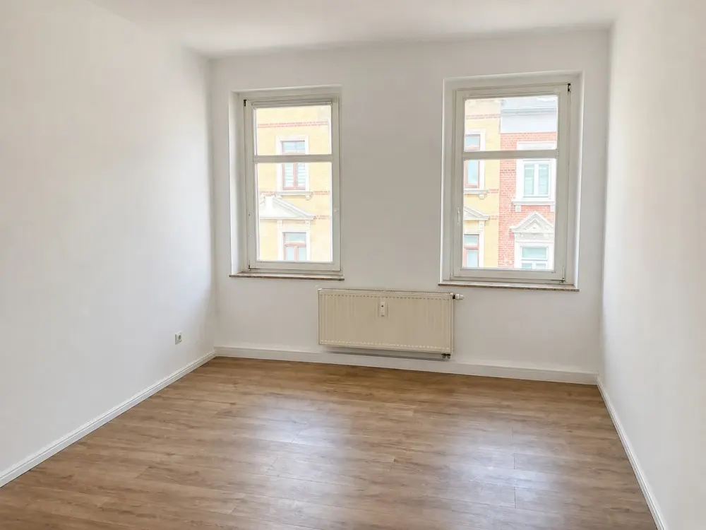 Bright Renovated 3-Room Apartment in Leipzigerstr.