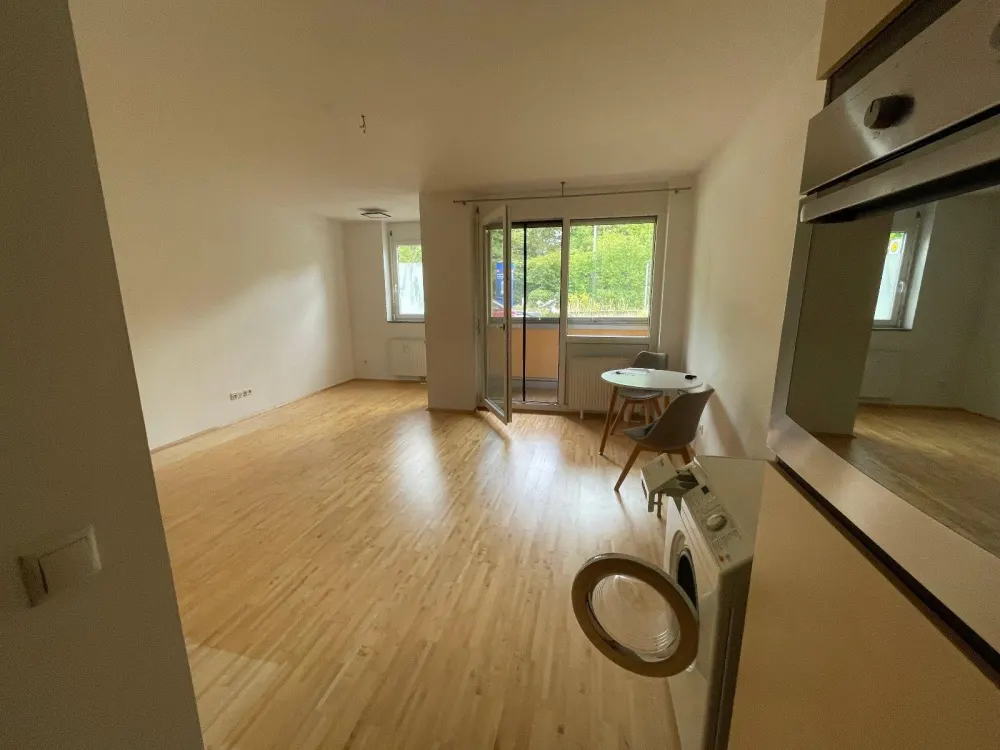 Schönes unmöbiliertes Apartment 1ZKB mit EBK in Großhadern