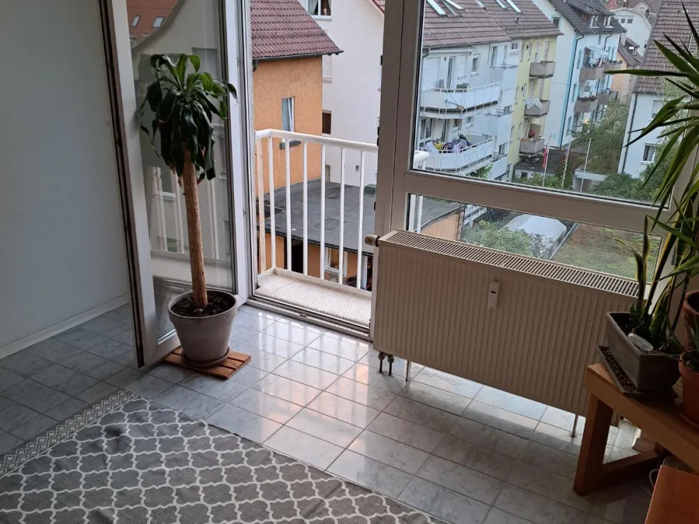 Besondere 2,5-Zi.-Maisonetten-Whg., zentral, möbl., mit Stellpl.
