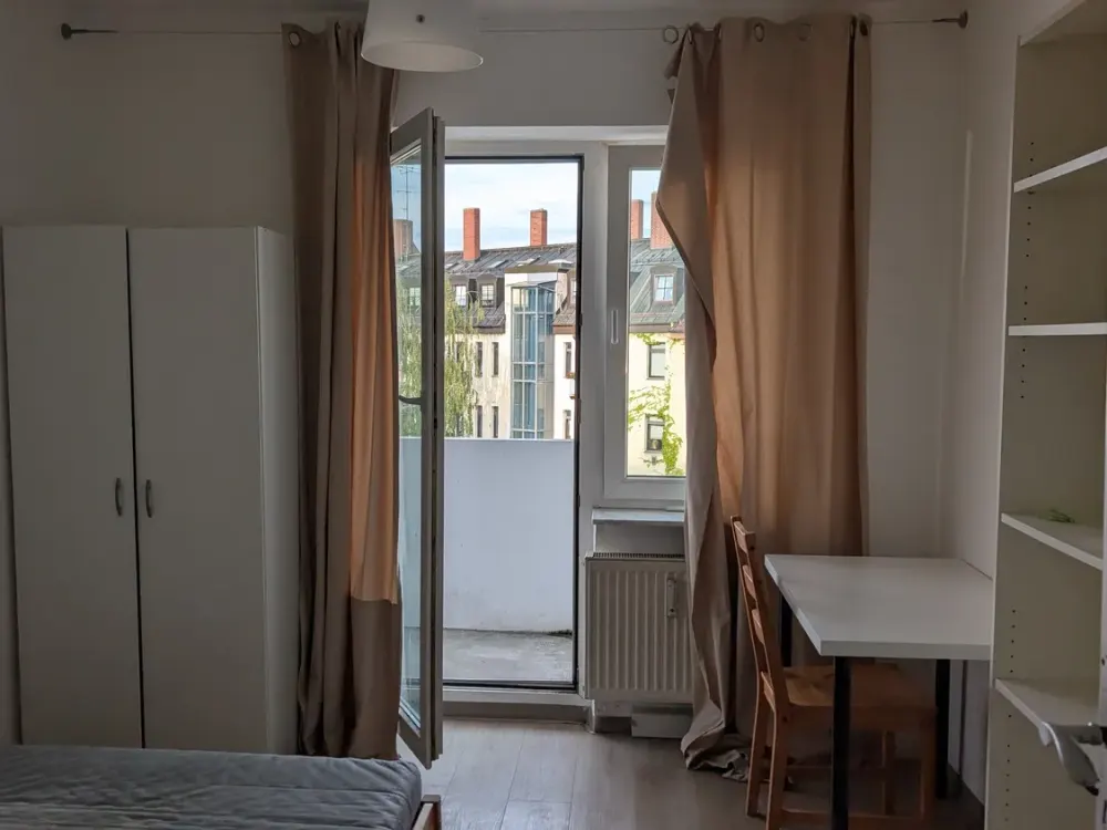 4 Zimmer Wohnung * WG geeignet * Ludwigsvorstadt-Isarvorstadt * Balkon