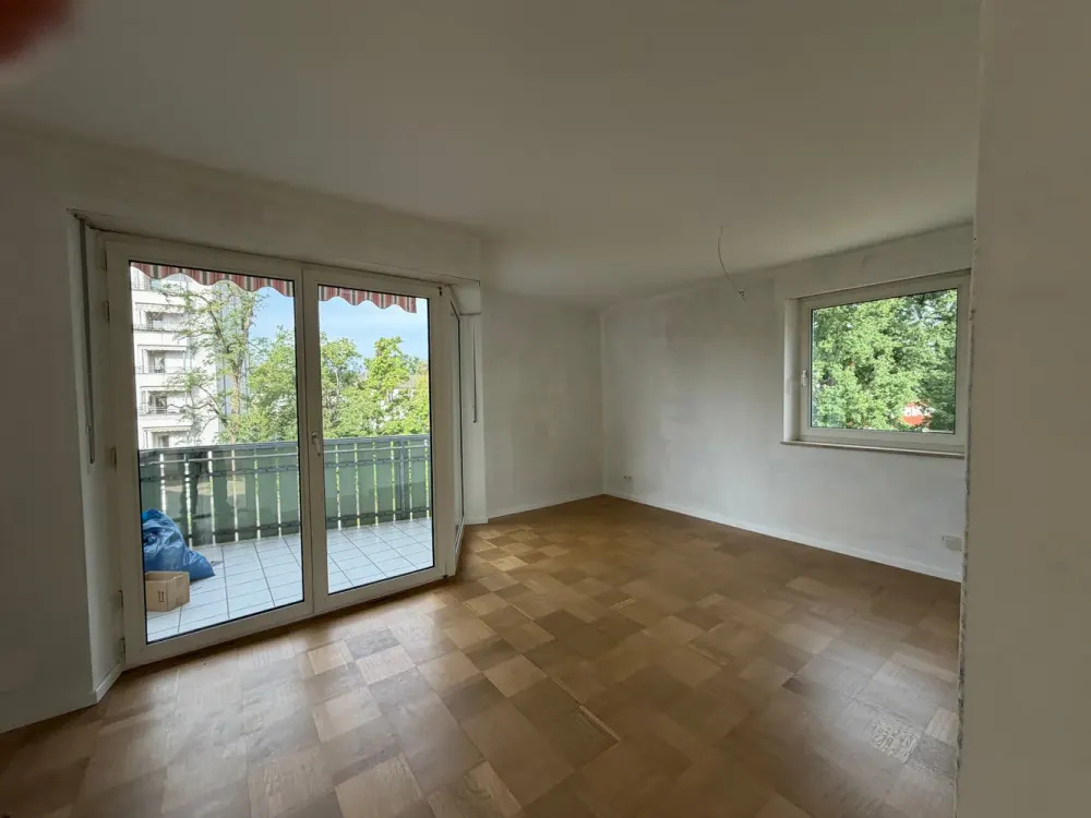 Geräumige 4-Zimmer-Wohnung mit EBK in Erlangen